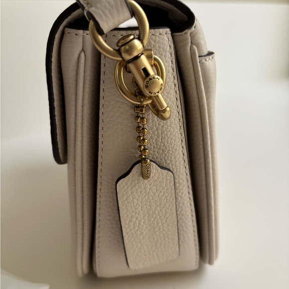 Coach Cassie Crossbody Bag Chalk Pebbled Leather Brass hardware - Picture 10 of 11